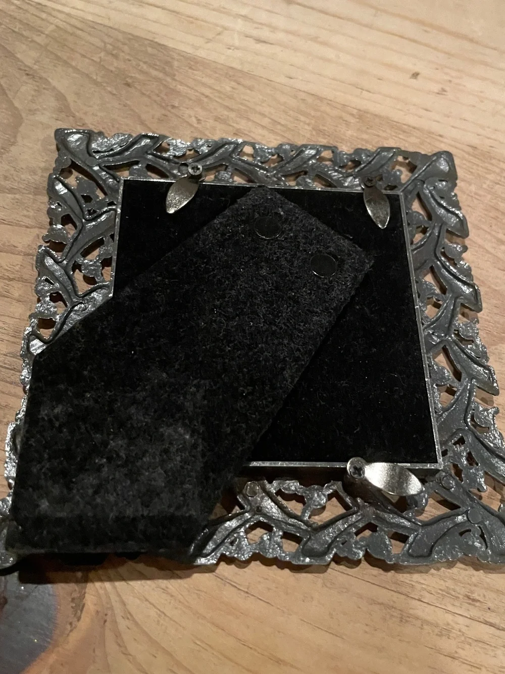 Vintage modern ornate